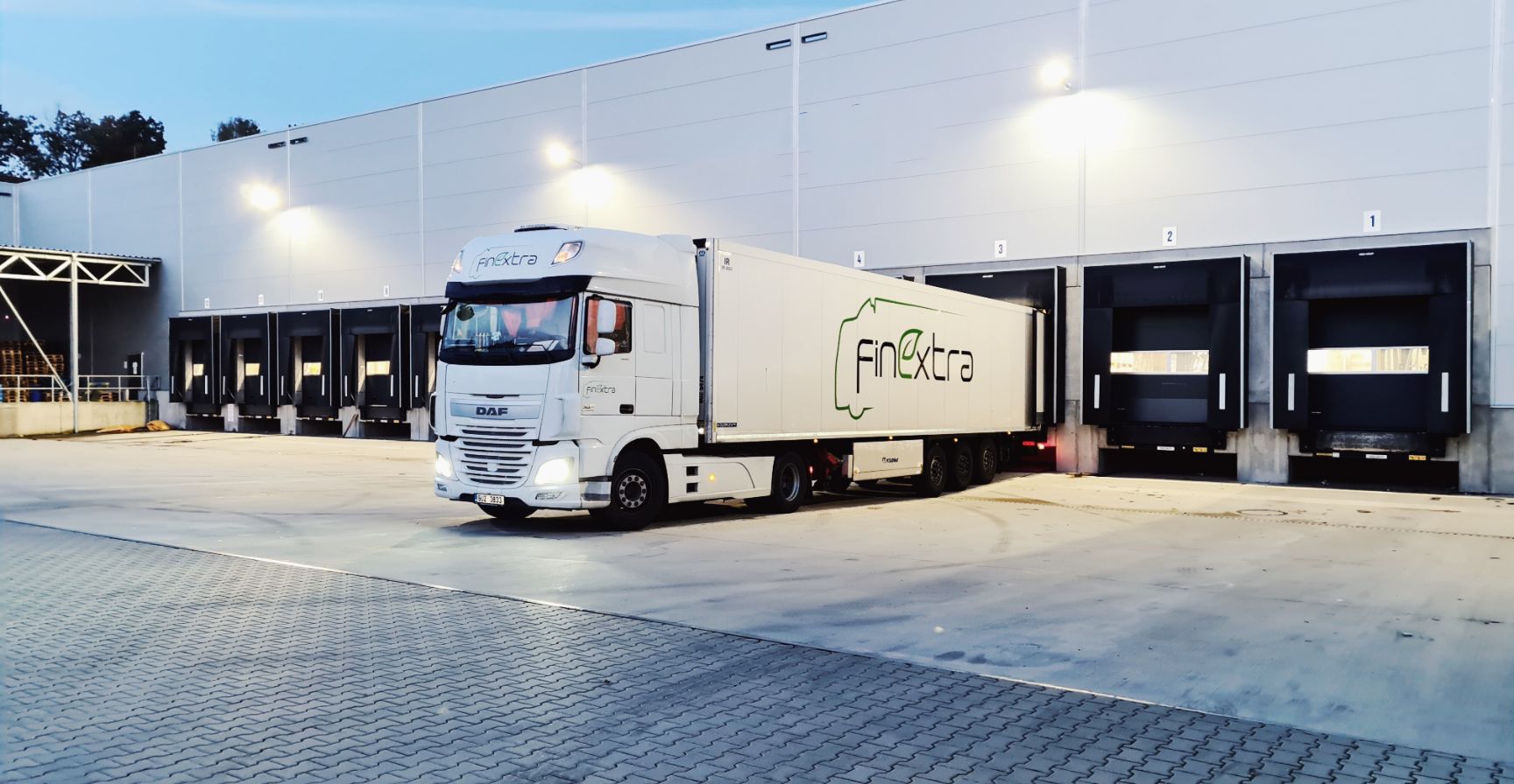 FINEXTRA S r o Galerie